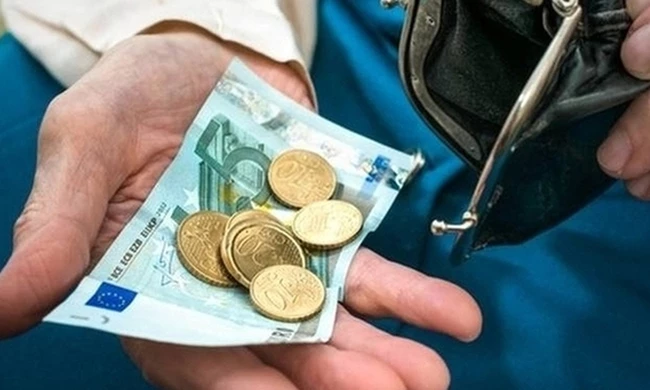 Σας αφορά: Πότε θα καταβληθούν οι συντάξεις Φεβρουαρίου – Αναλυτικά οι ημερομηνίες ανά Ταμείο